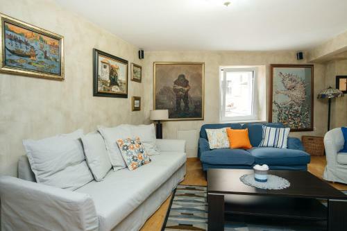Luxury Montesa Old Town Apartment