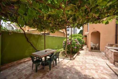 Hostal Mg Apartment