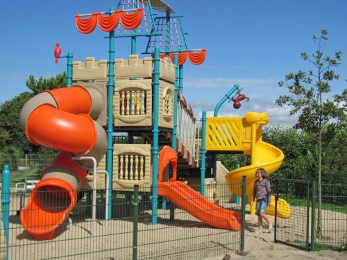 Holiday Home Bungalowparck Tulp & Zee.13