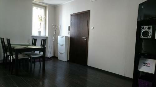 Apartament ?wi?toja?ska