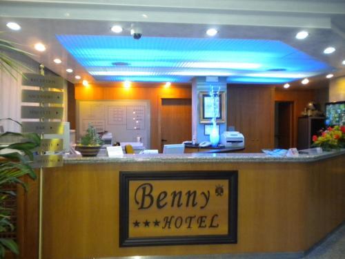 Hotel Benny