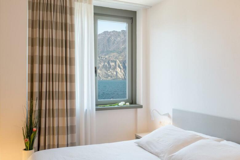 Hotel Lago Di Garda