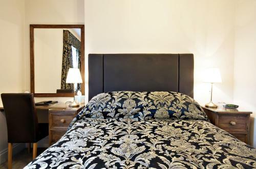 Hostal Bronte Guest House