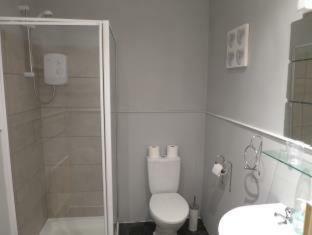 Hostal Thornfield Guest Residence