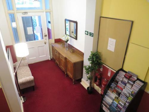 Hostal Thornfield Guest Residence