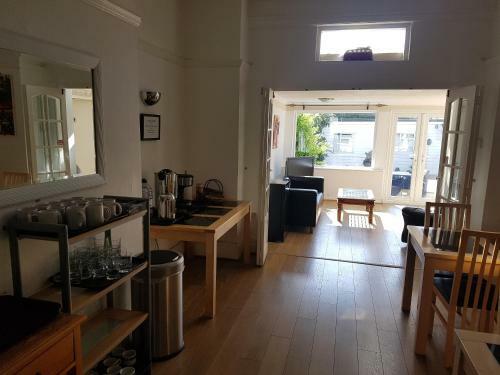 Hostal Boscombe Reef Hotel
