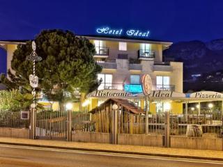Hotel Ideal
