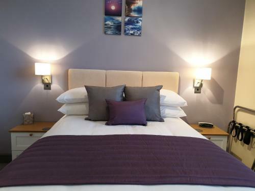Bed & Breakfast Compston House B & B