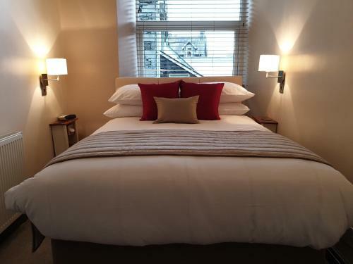 Bed & Breakfast Compston House B & B