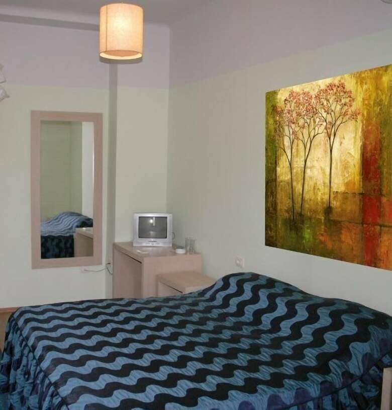 Seven Hotel