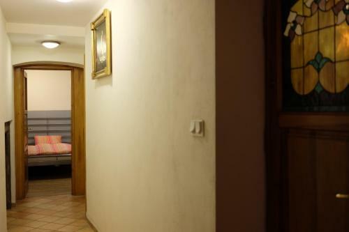 Hostal Academus - Cafe/pub & Guest House