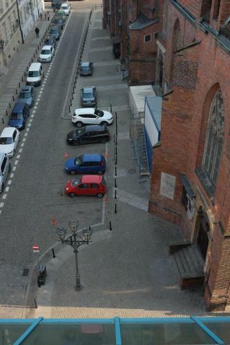 Hostal Academus - Cafe/pub & Guest House