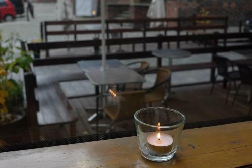 Hostal Academus - Cafe/pub & Guest House