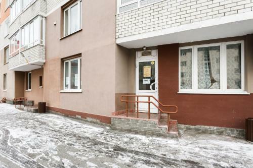 Apartment Domashny Uyut Na Malysheva 4b
