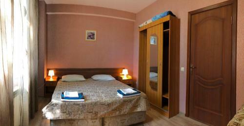 Hostal Guest House Na Korotkoy