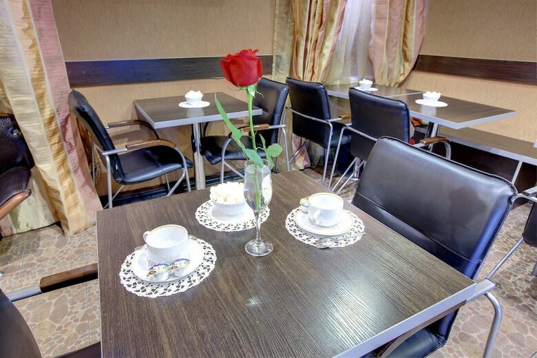 Hotel Ra Nevsky 102