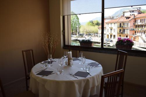 Hotel Croce Bianca