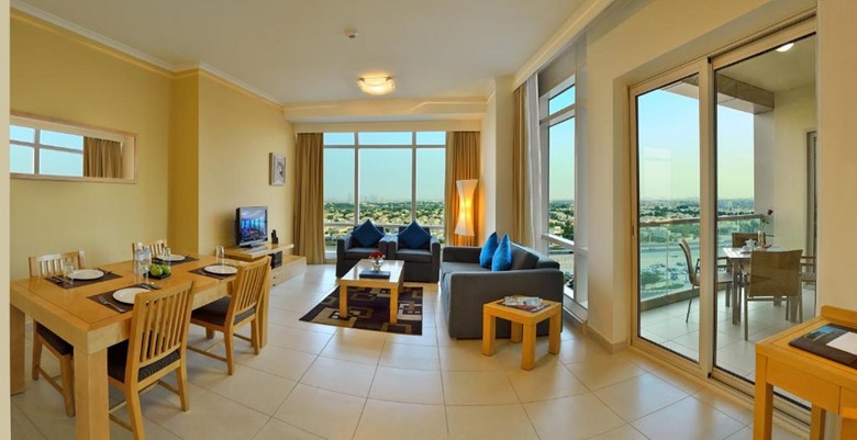 Oaks Liwa Heights Hotel Apartments