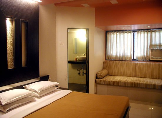 Hotel Supreme (est�ndar)