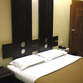 Hotel Supreme (est�ndar)