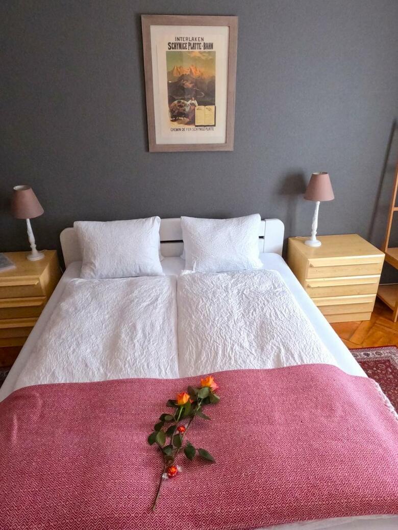 Alpenrose Hotel And Gardens