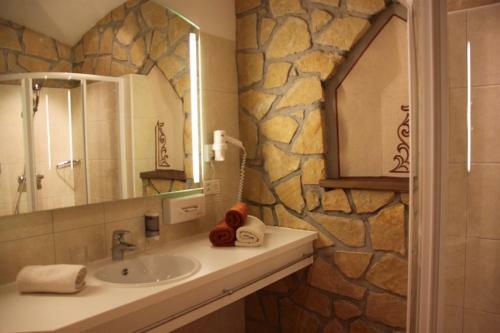 Hotel Camona & Apart Walserhof