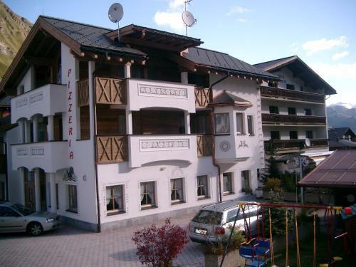 Hotel Camona & Apart Walserhof