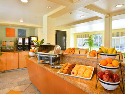 Comfort Inn & Suites Hotel Circle Seaworld Area
