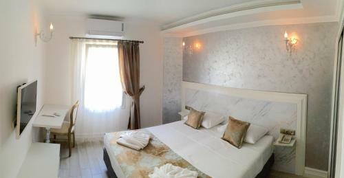 Olivias Group Hotel