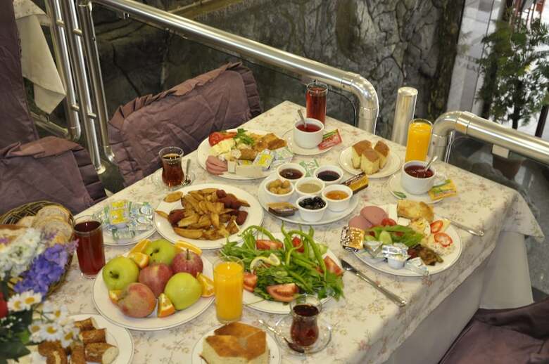 Kayalar Hotel