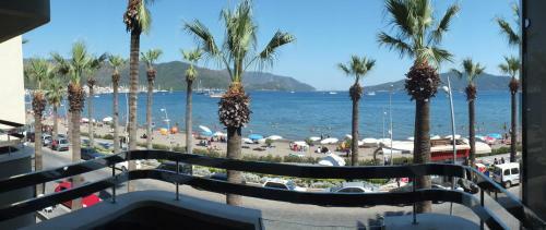 Candan Citybeach Hotel