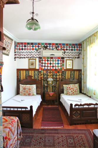 Hostal Homeros Pension & Guesthouse