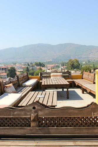 Hostal Homeros Pension & Guesthouse