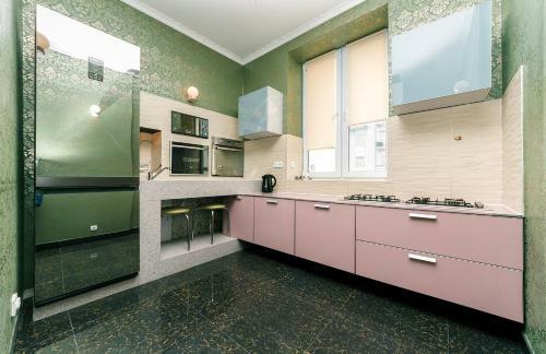 Luxrent Apartments On Lva Tolstogo