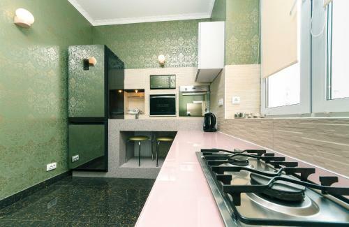 Luxrent Apartments On Lva Tolstogo