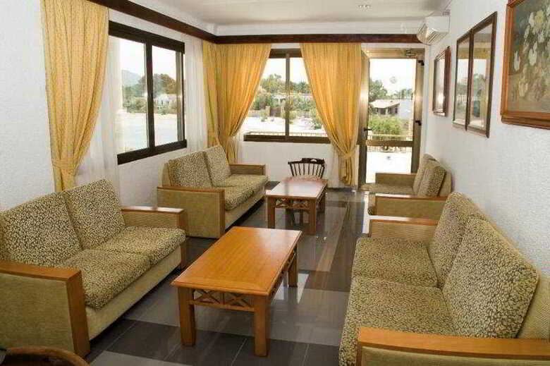 More Hotel