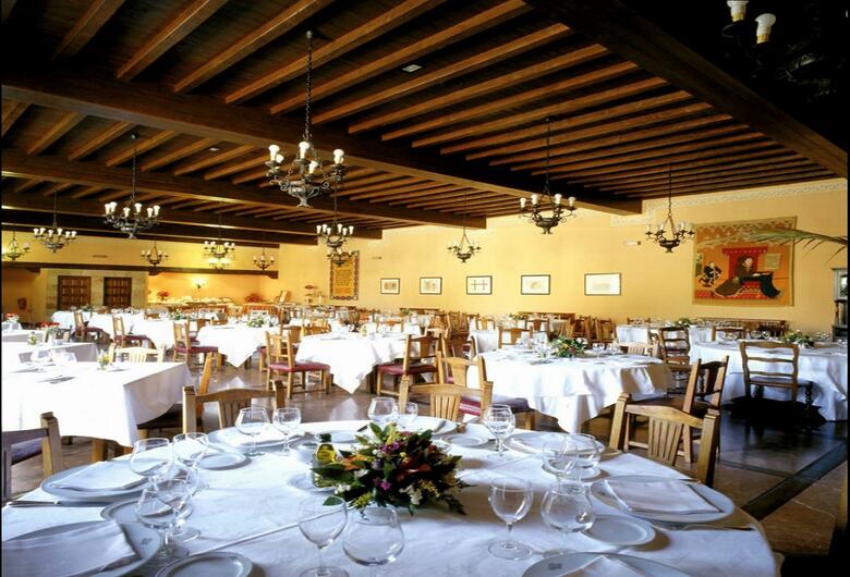 Hotel Parador De Santillana Del Mar