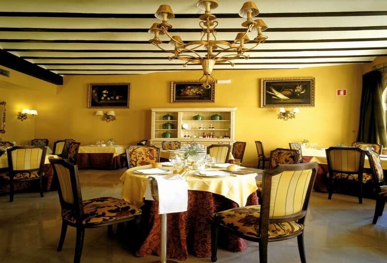 Hotel Parador De Santillana Del Mar