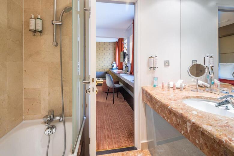 Hotel Mercure Paris Neuilly