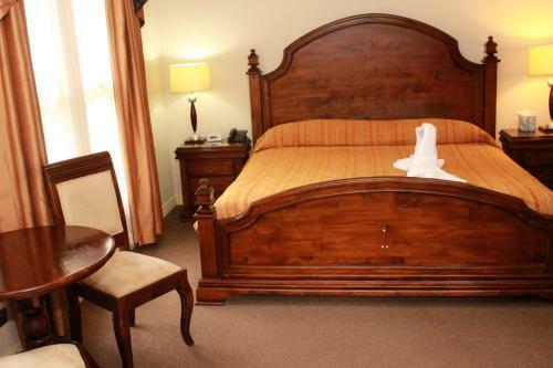 Hotel Sportsmens Lodge