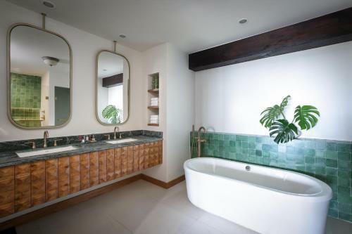 Hotel Los Sue�os Marriott Ocean & Golf Resort