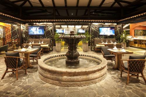 Hotel Los Sue�os Marriott Ocean & Golf Resort