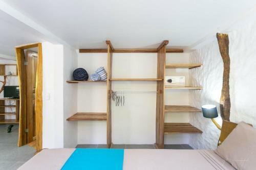 Passion Fruit Lodge