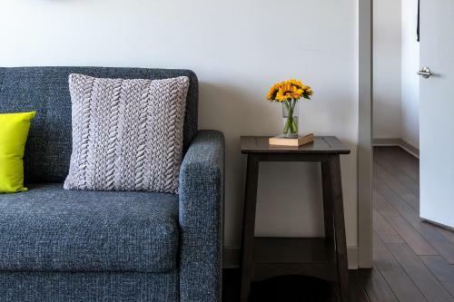 Elm Street Apartment By Stay Alfred
