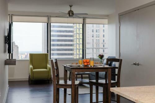 Elm Street Apartment By Stay Alfred