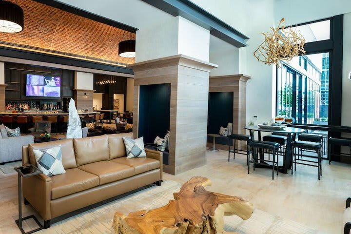 Hotel Canopy By Hilton Dallas Uptown