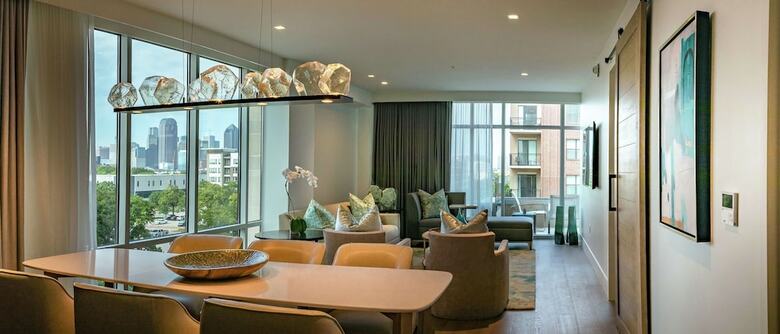 Hotel Canopy By Hilton Dallas Uptown