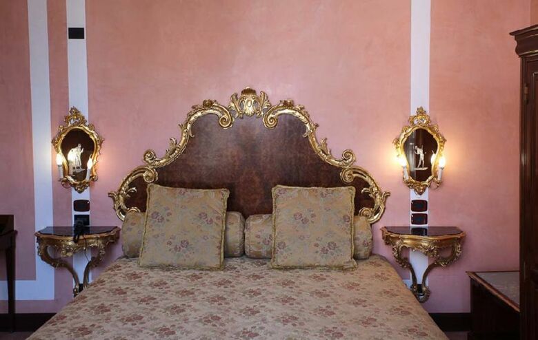 Hotel San Mois�