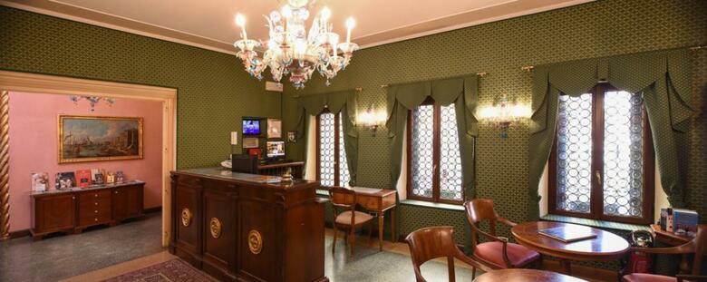 Hotel San Mois�