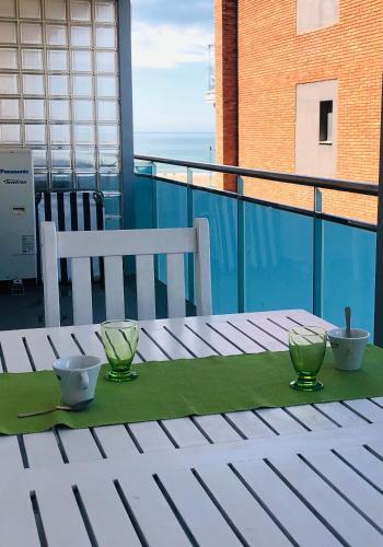 Apartamento Lets Holidays New Flat Beachfront In Castelldefels